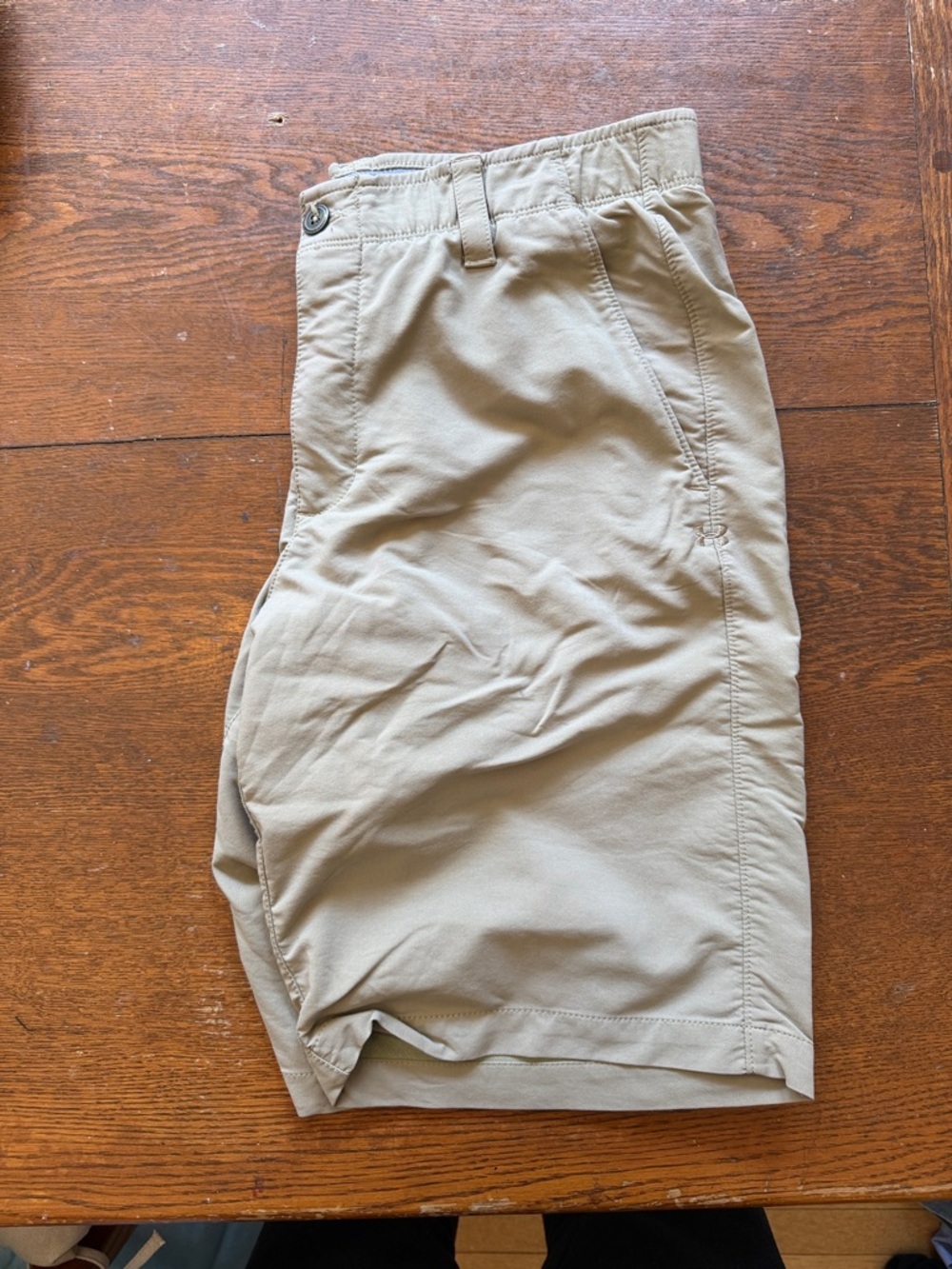 Under Armour Men's Khaki Shorts 34